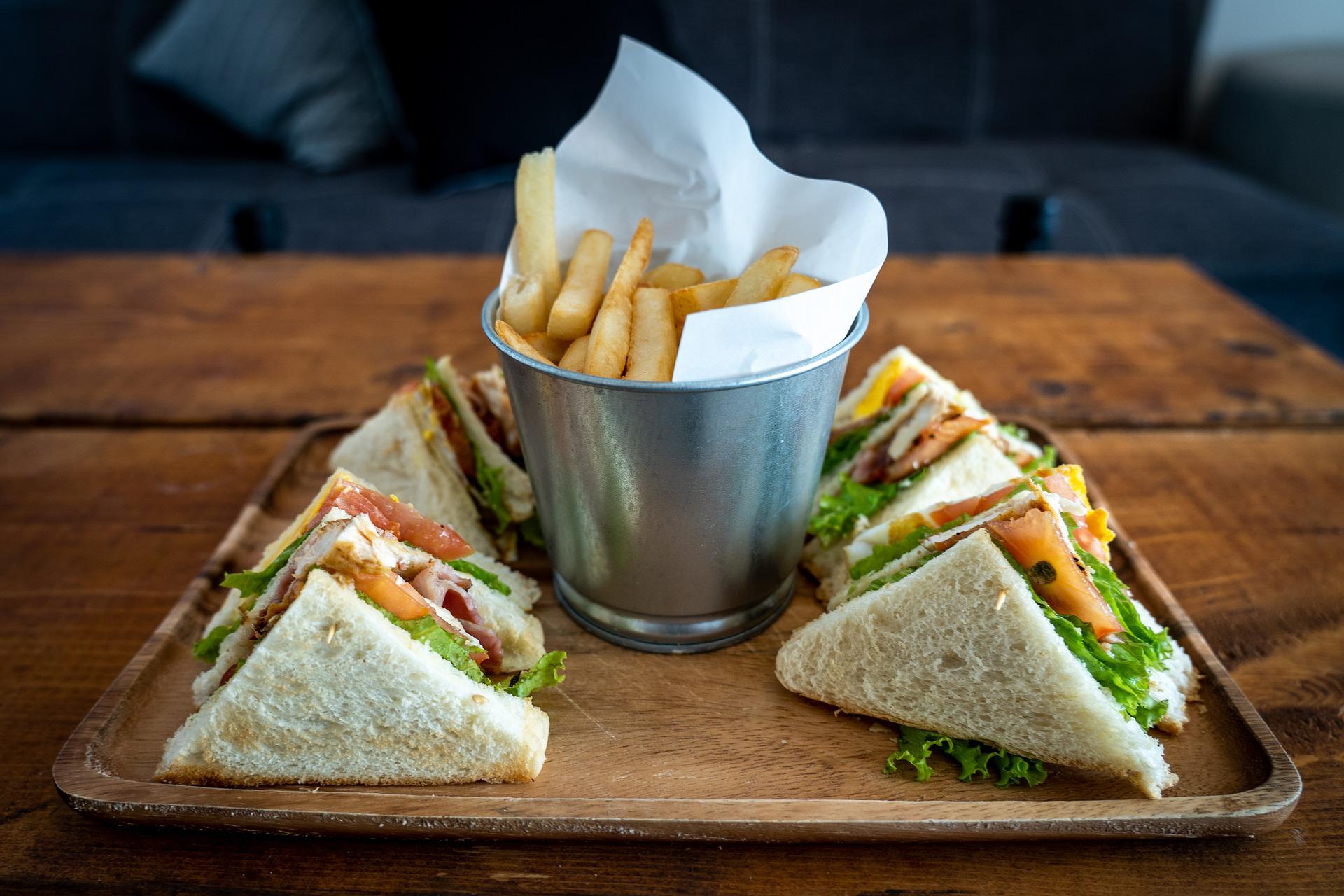 Κλαμπ σάντουιτς (Club Sandwich)